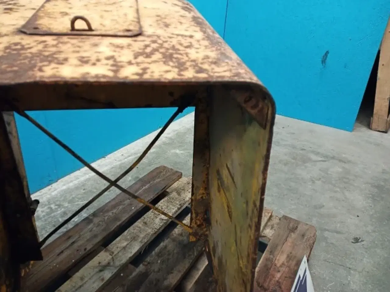 Billede 4 - Ford 550 Fronthjelm D8NN8N202GB11Z