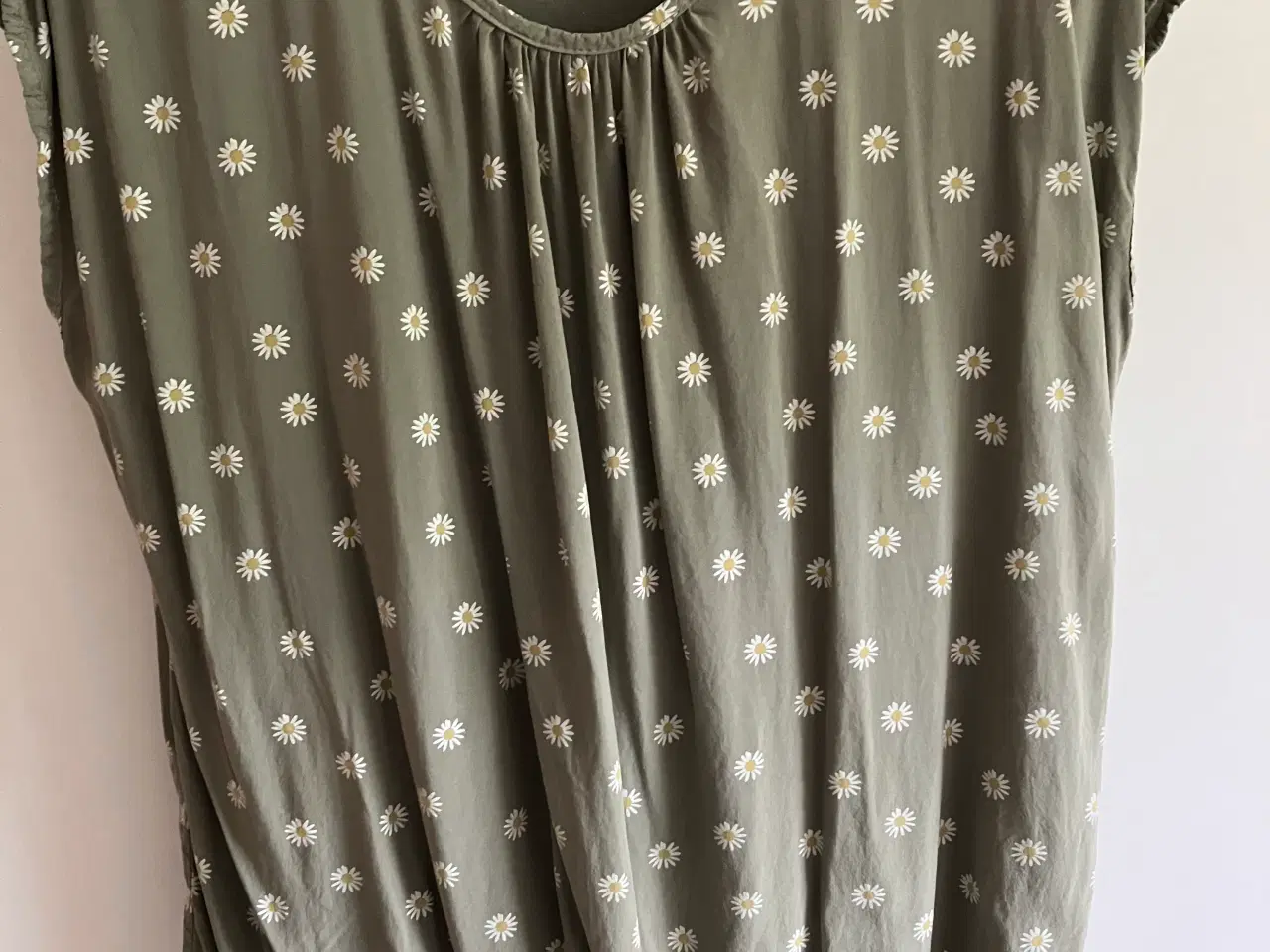Billede 1 - Bluse  mrk. Marc Lauge