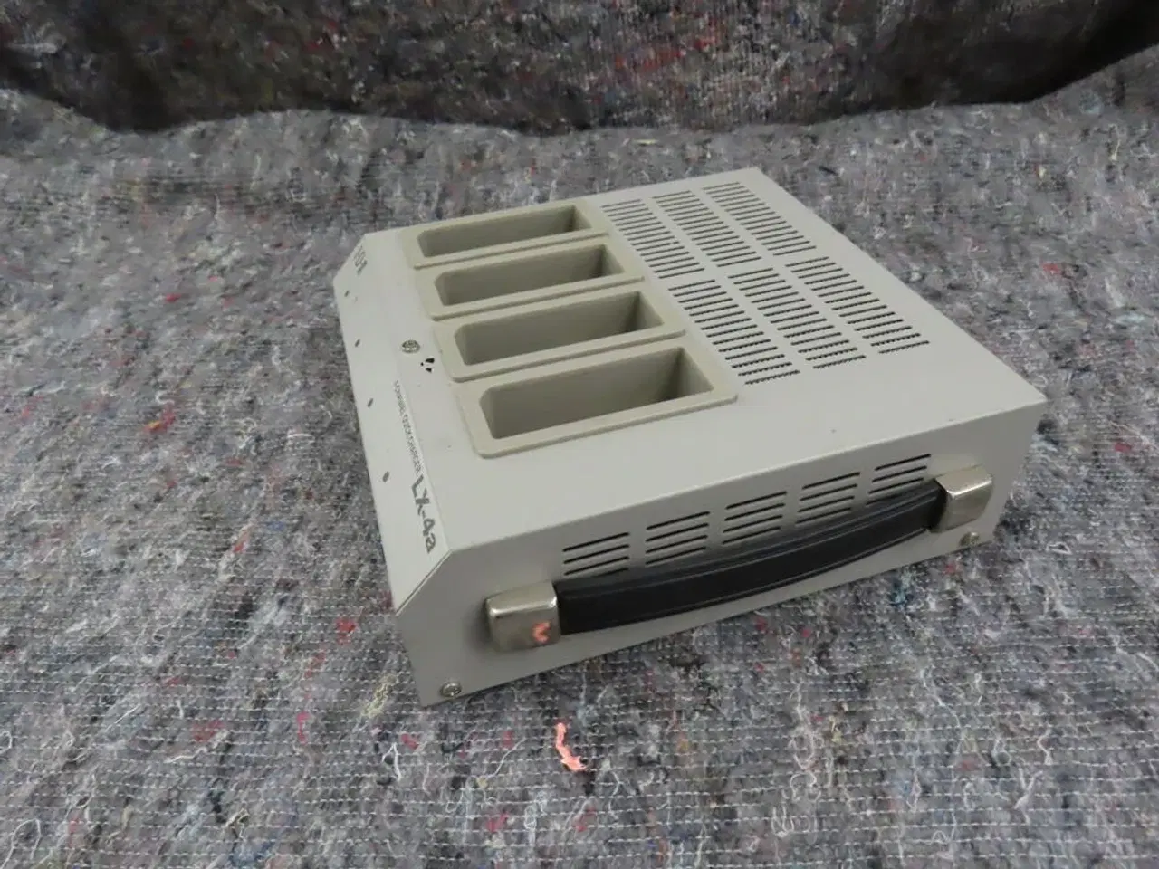 Billede 2 - Oplader til 4 Batterier - I.D.K LX-4a (MOMSFRI)