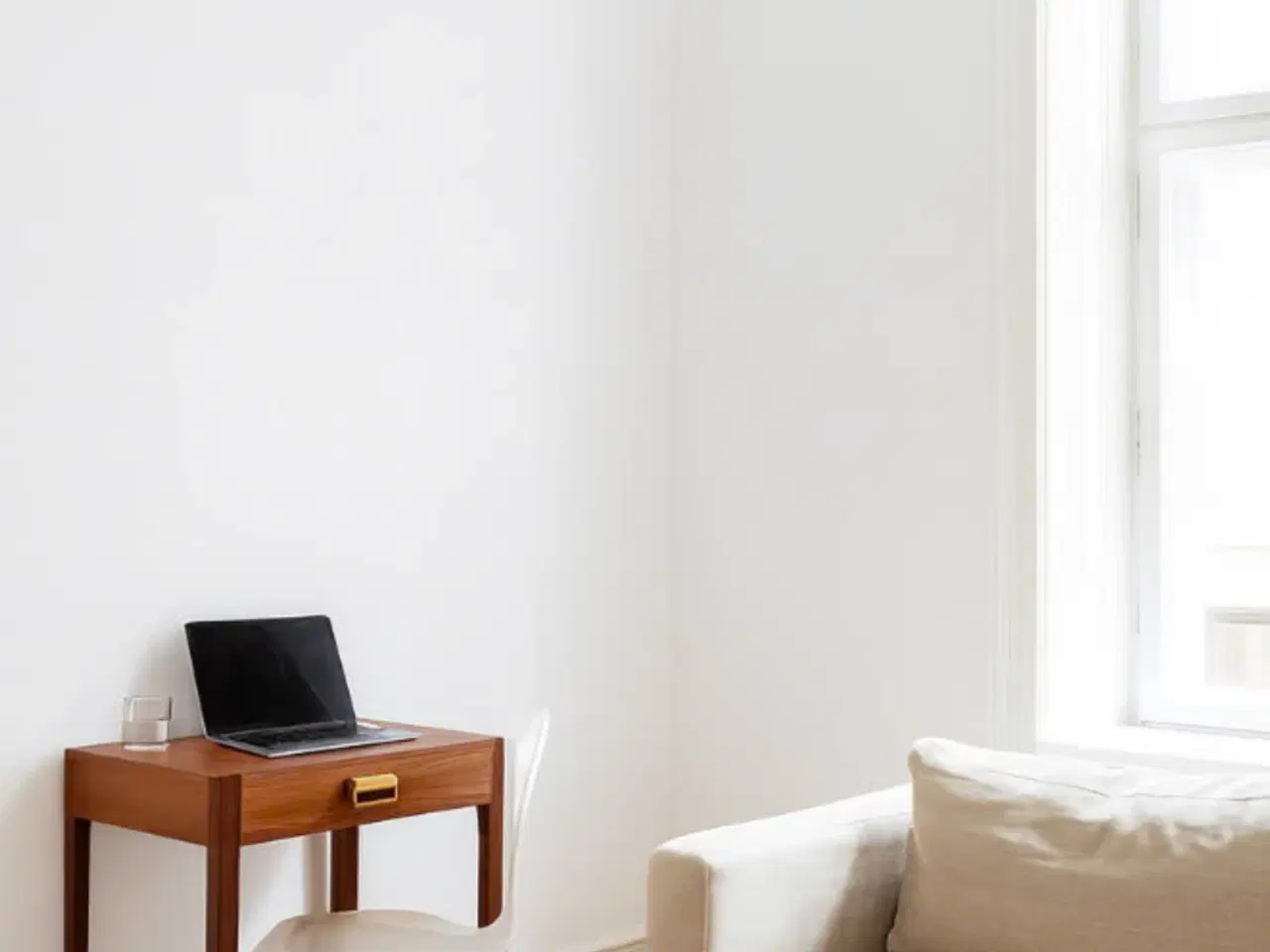 Billede 2 - Bernt Pedersen snedker bord - GRATIS LEVERING