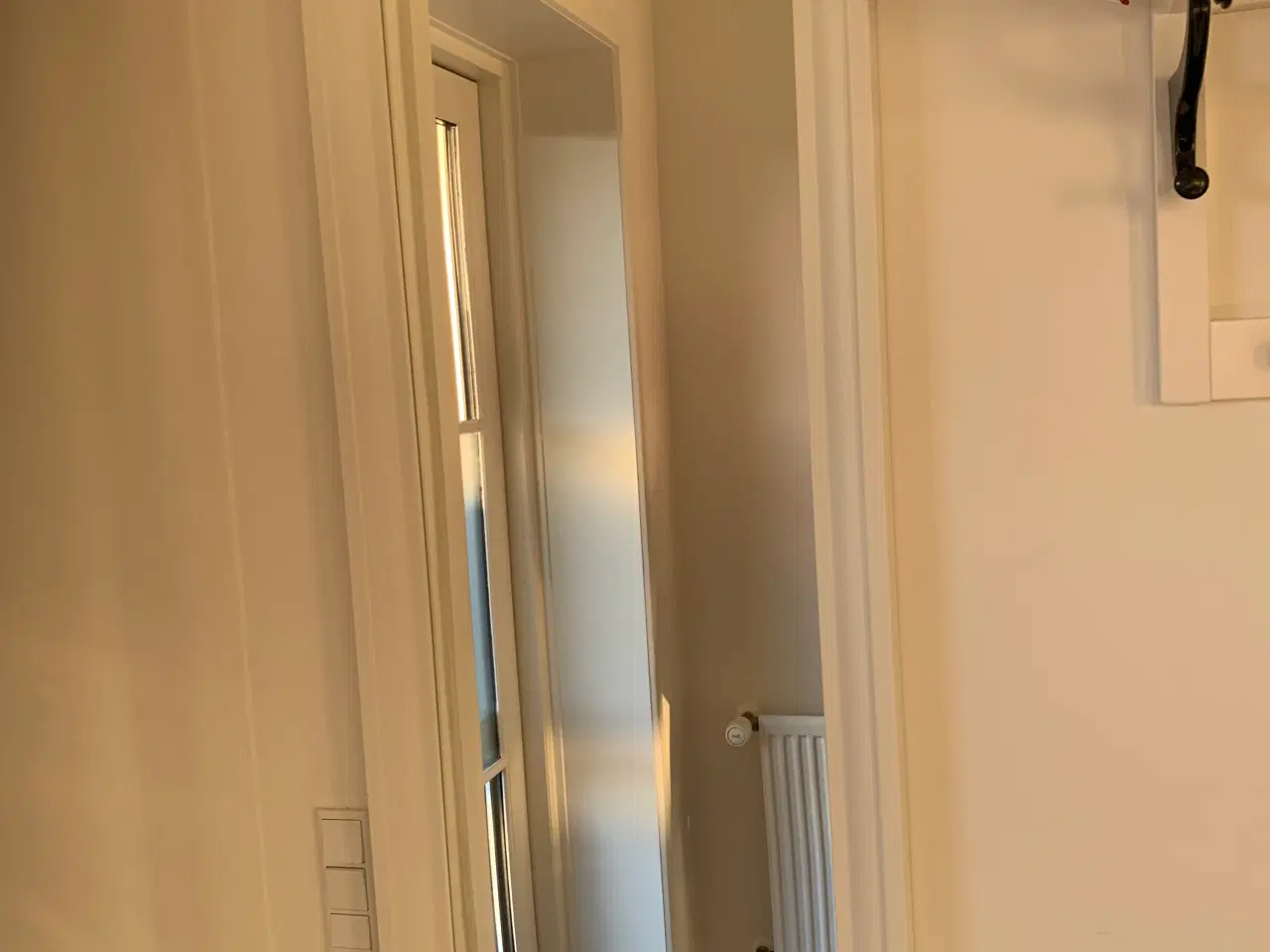 Billede 1 - Ikea Hemnes entresæt i hvid.