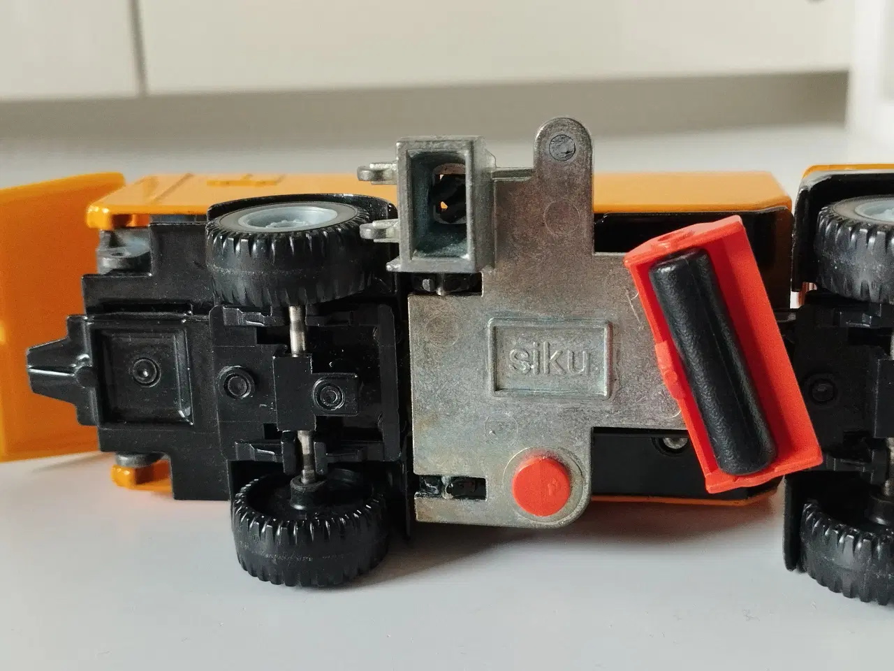 Billede 8 - Modellastbil, SIKU Mercedes-Benz