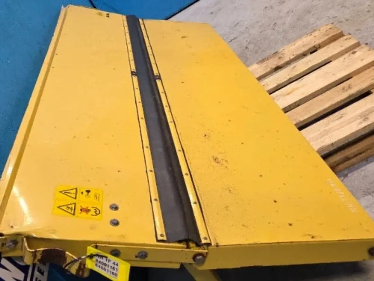 Billede 4 - New Holland TF44 Skærm 84001160