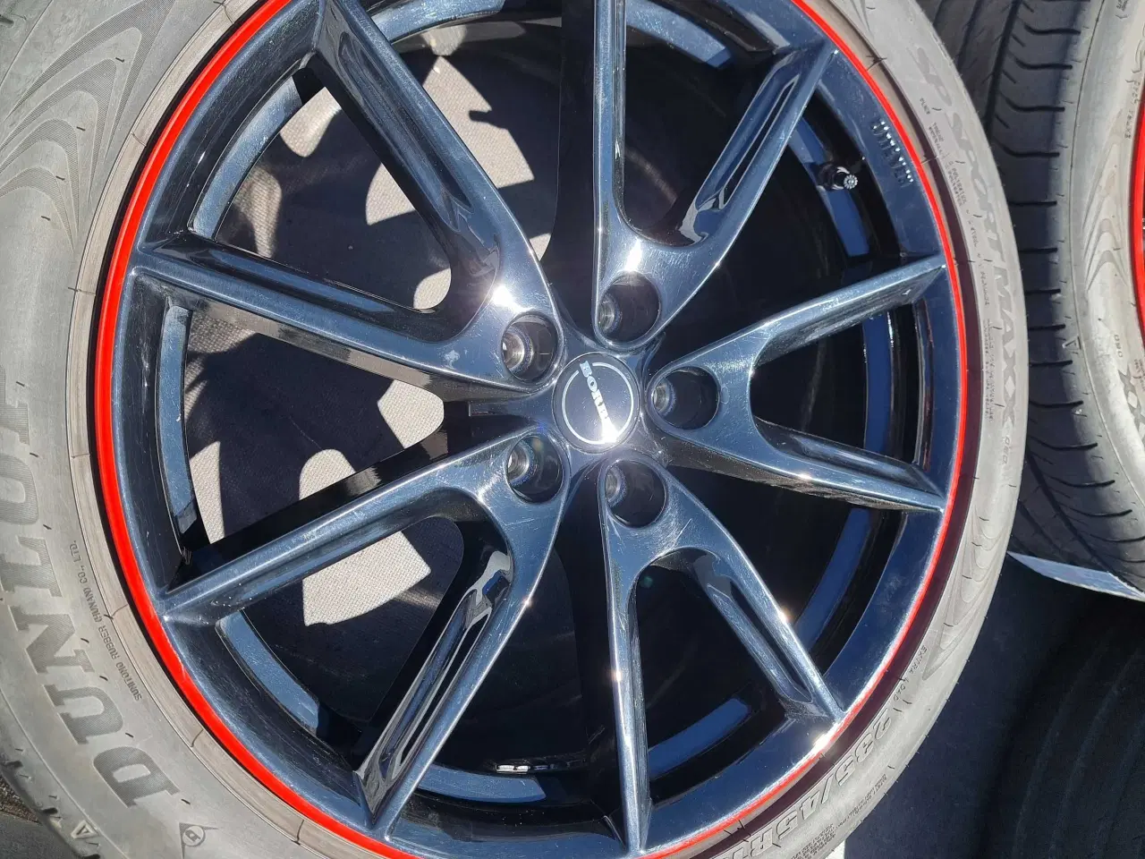 Billede 1 -  19" borbet fælg med sommerdæk