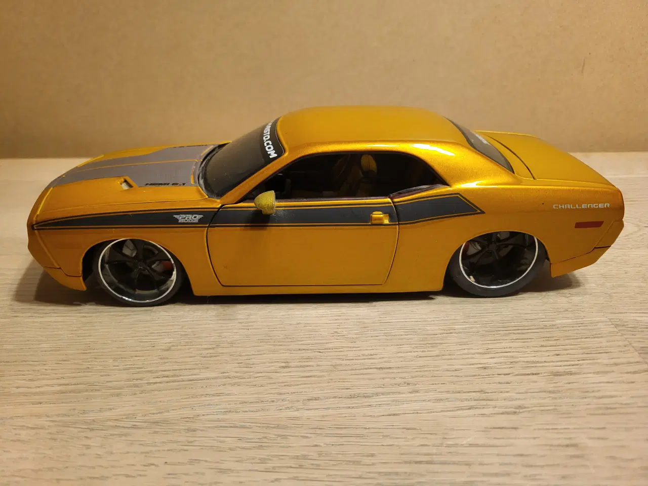 Billede 3 - Modelbil.DODGE CHALLENGER CONCEPT HEMI 6.1 (2006) 