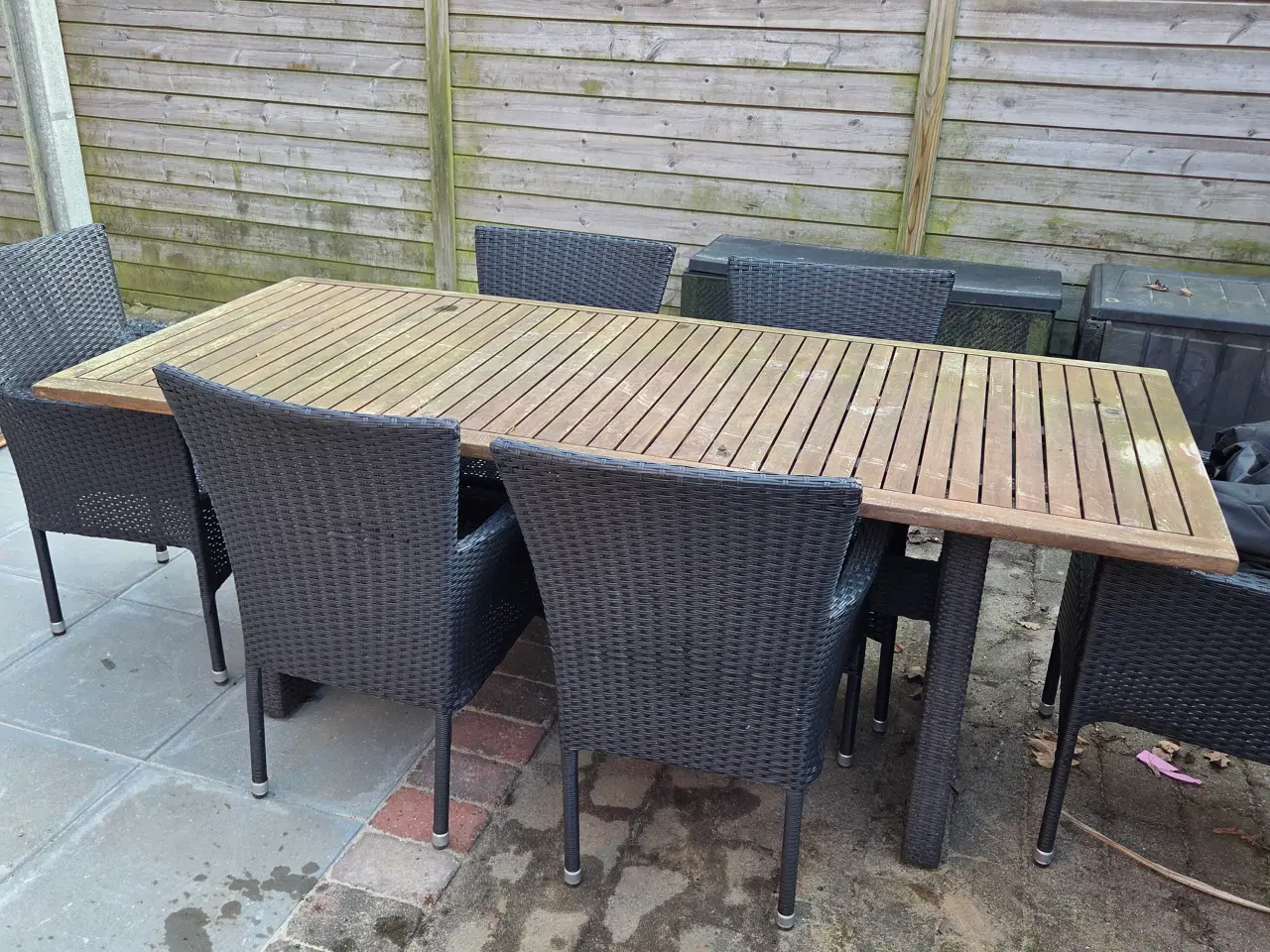 Billede 1 - Havebord I træ