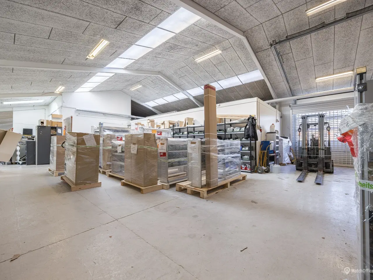 Billede 7 - 361 kvm. lager/montage med kontor. Lige ved E20.