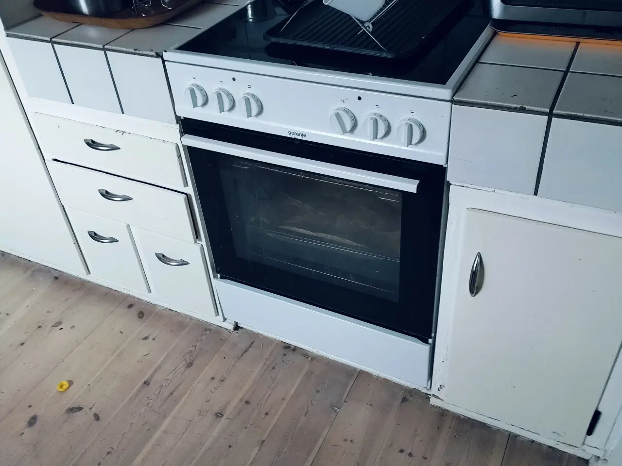 Billede 4 - Ramme/snedker køkken 