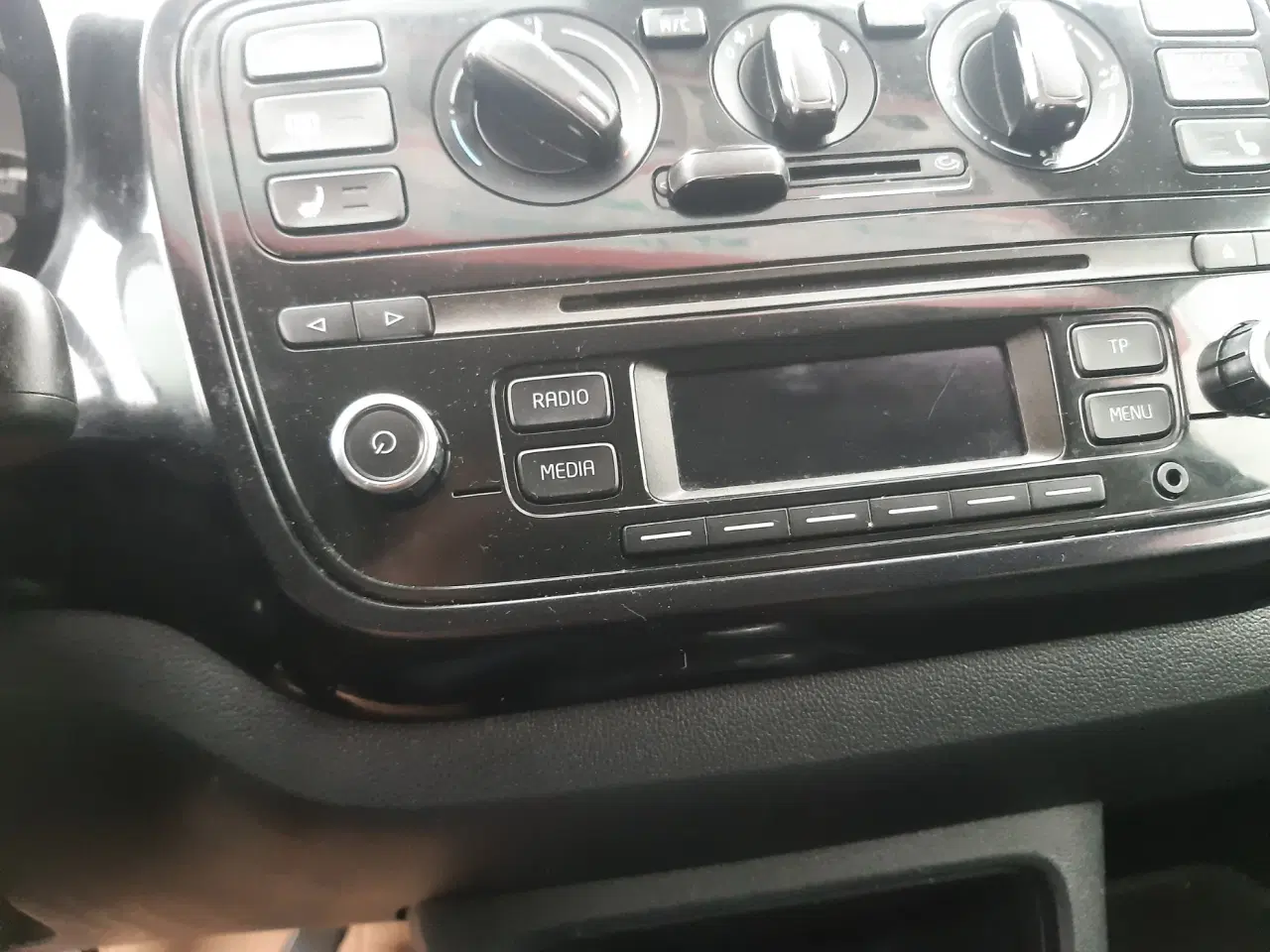 Billede 7 - VW PU. Synet. Sortmetal  Ingen rust ved tankdæksel