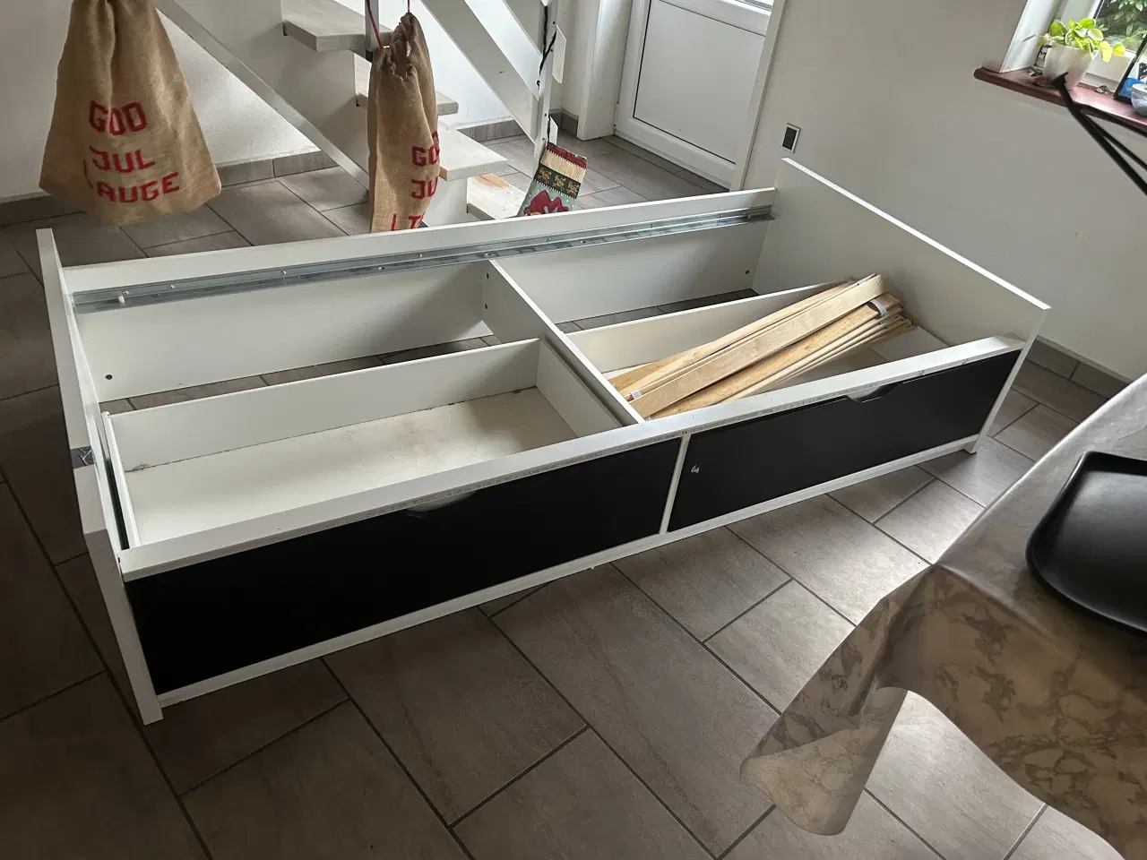 Billede 1 - Gratis børneseng