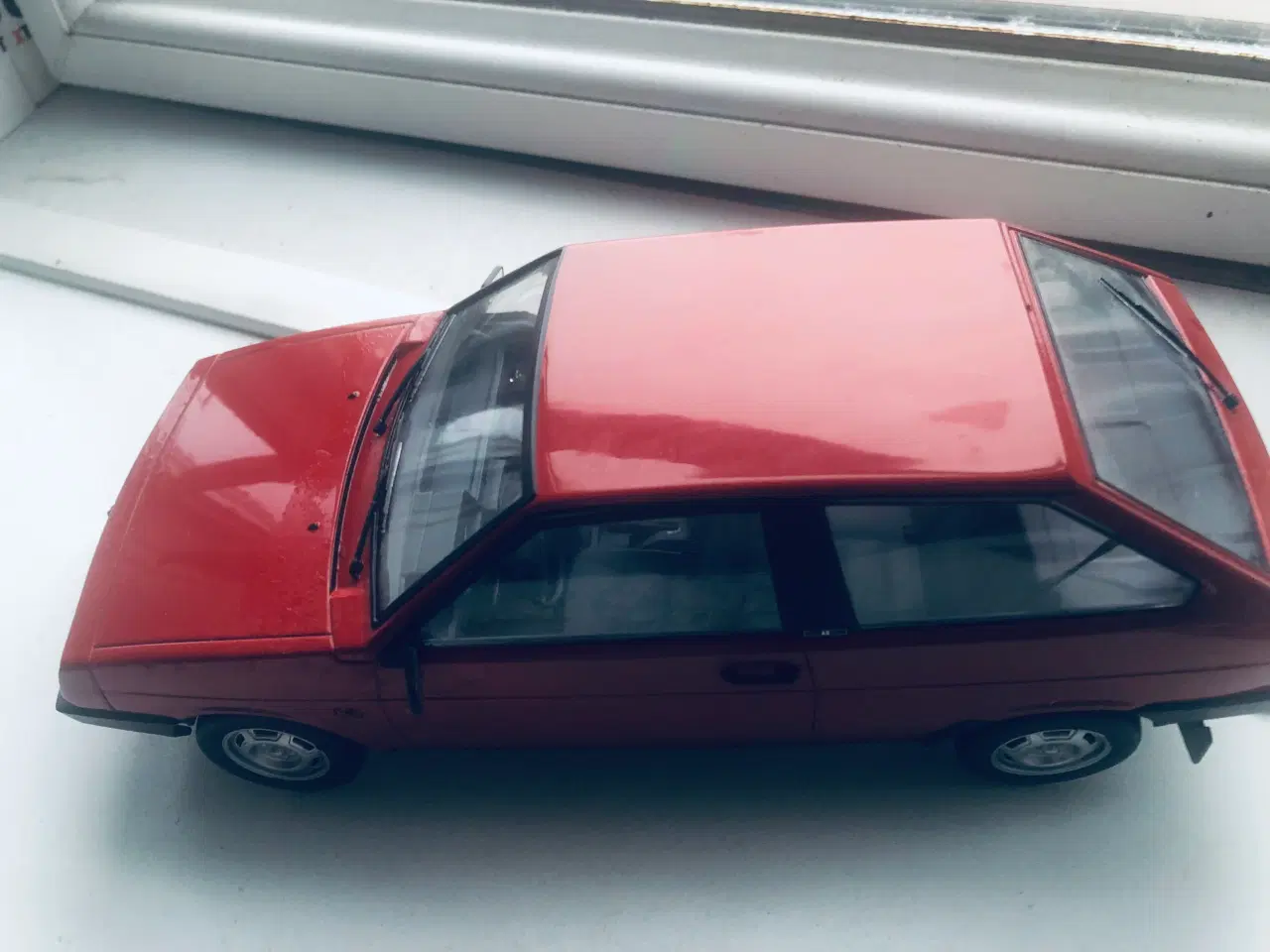 Billede 4 - 1:18 Lada Samara