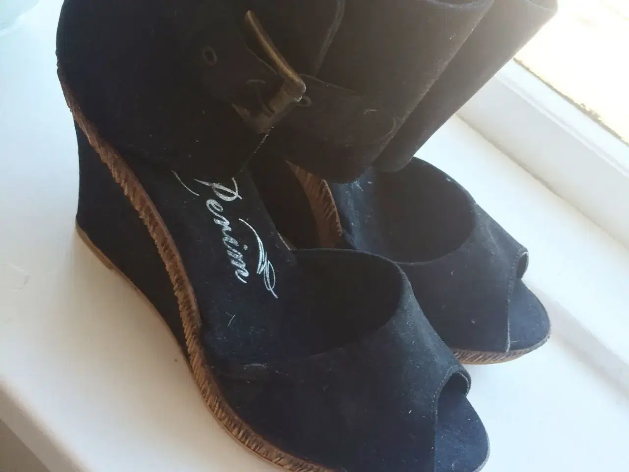 Billede 5 - Wedge sandaler sælges