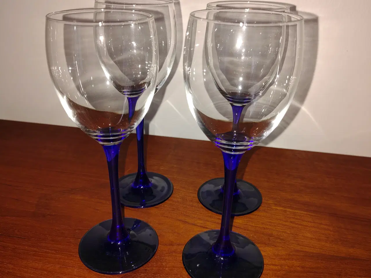 Billede 2 - Flotte Luminarc hvidvinsglas