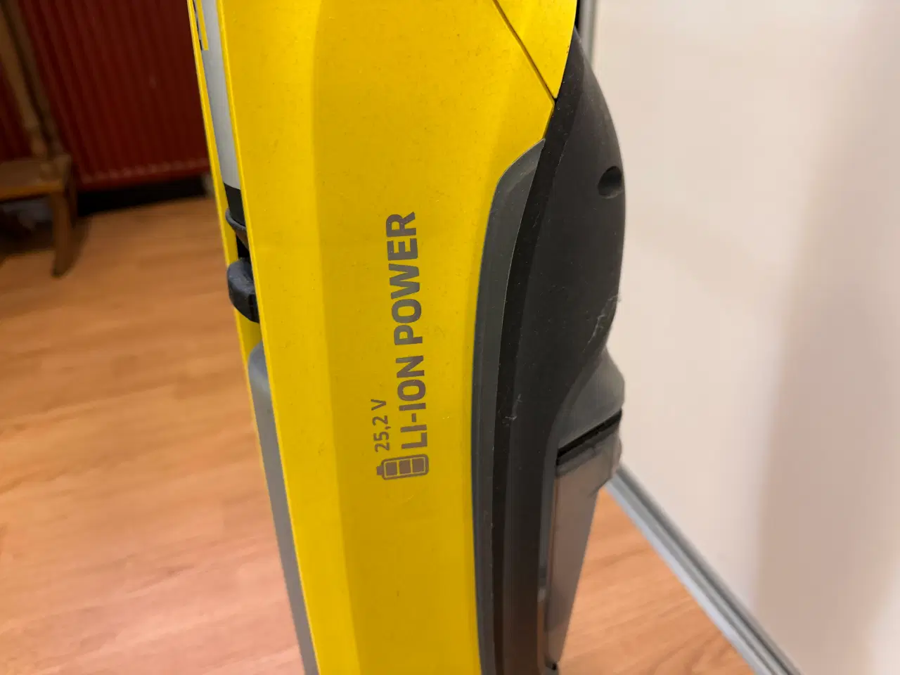 Billede 2 - Kercher gulvvasker