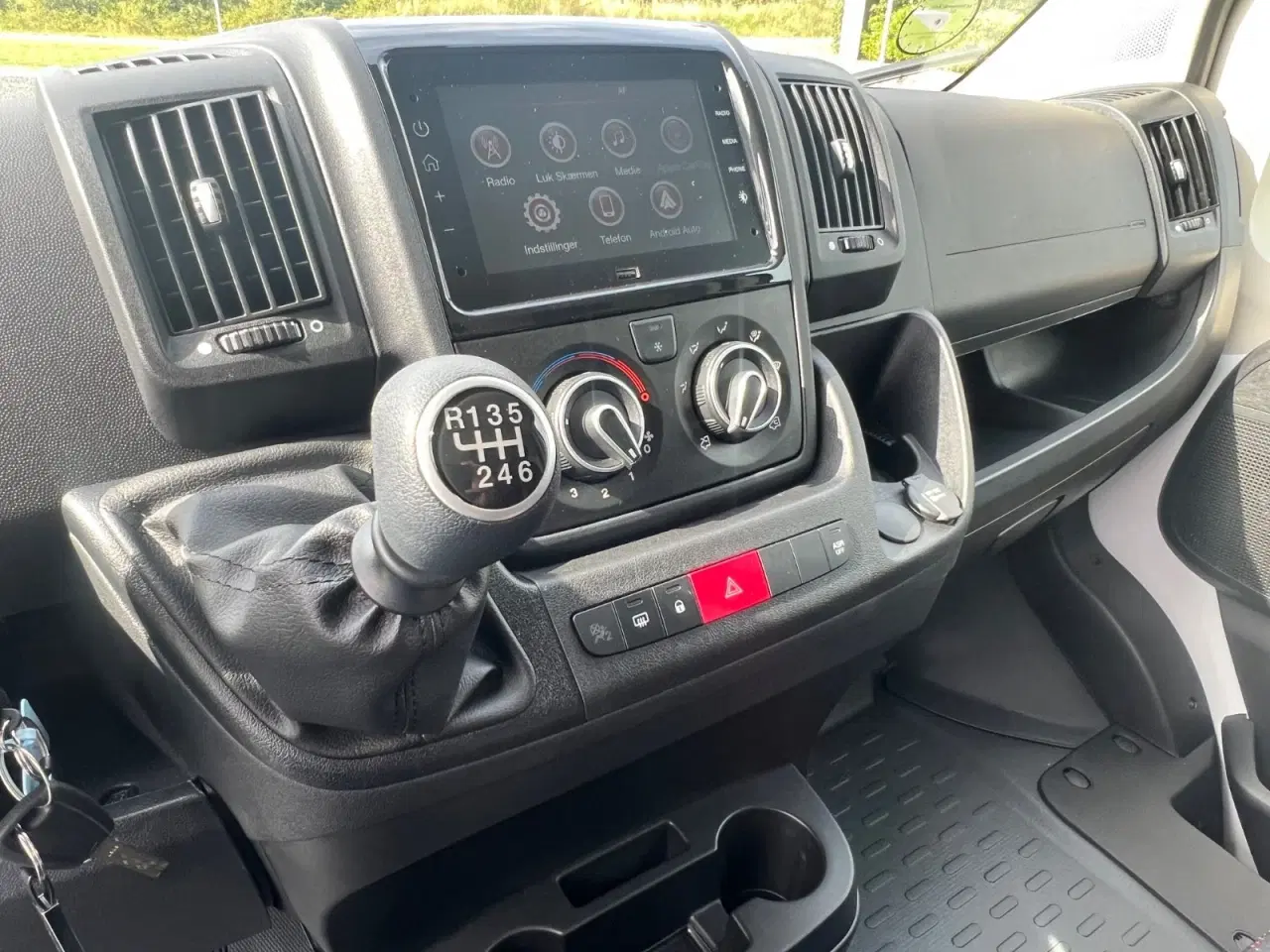 Billede 11 - Peugeot Boxer 435 2,2 BlueHDi 165 L2H2 Premium