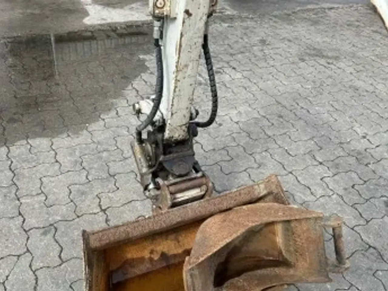 Billede 4 - Takeuchi TB210R - Minigraver / Tiltman og 2 skolve 