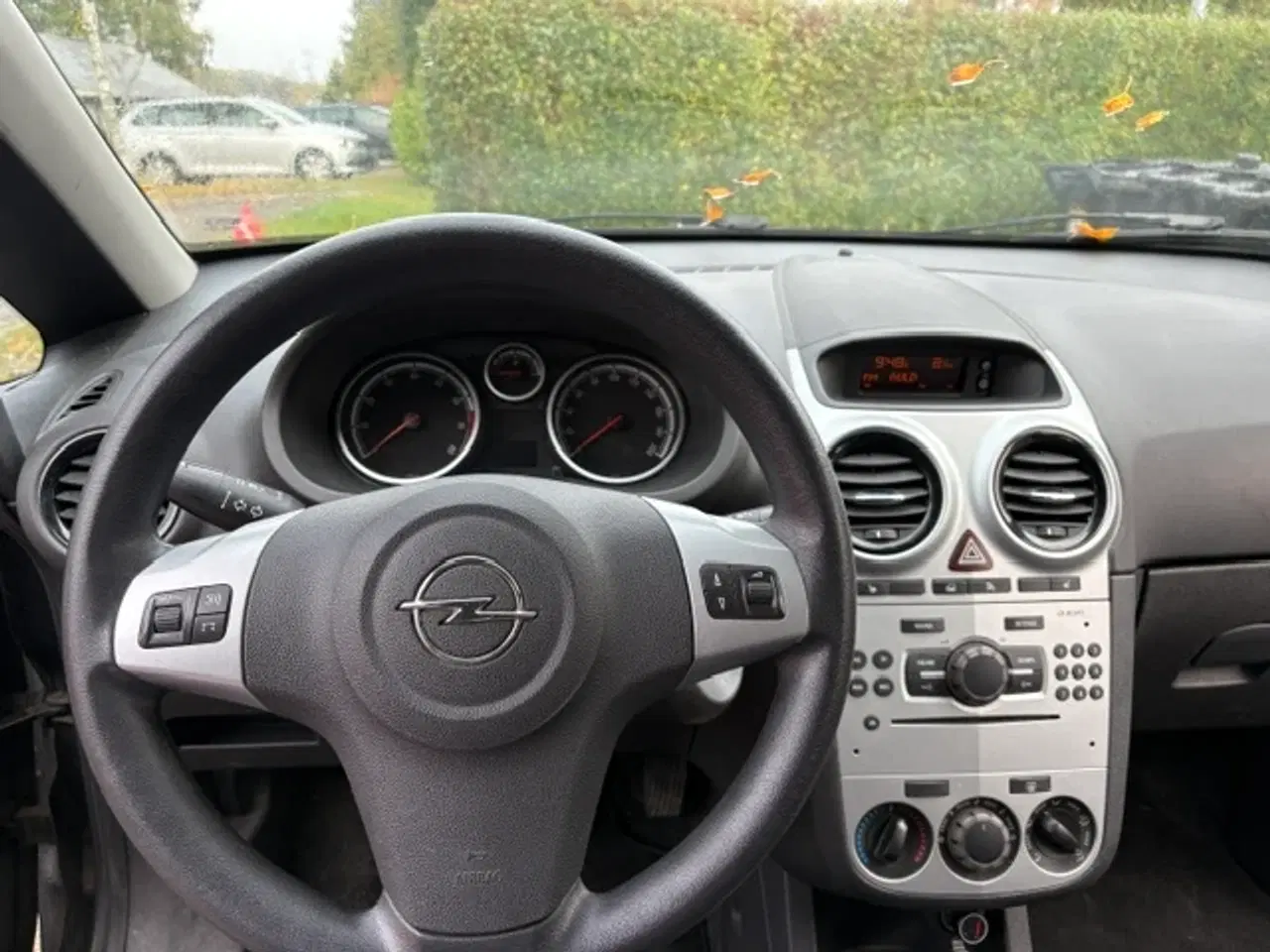 Billede 1 - Opel Corsa 1,0 65 hk 5 dørs fra 8/2011 sælges