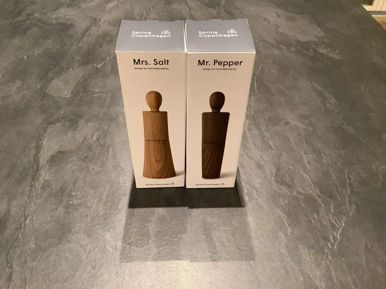 Billede 1 - Salt og Peber sæt.