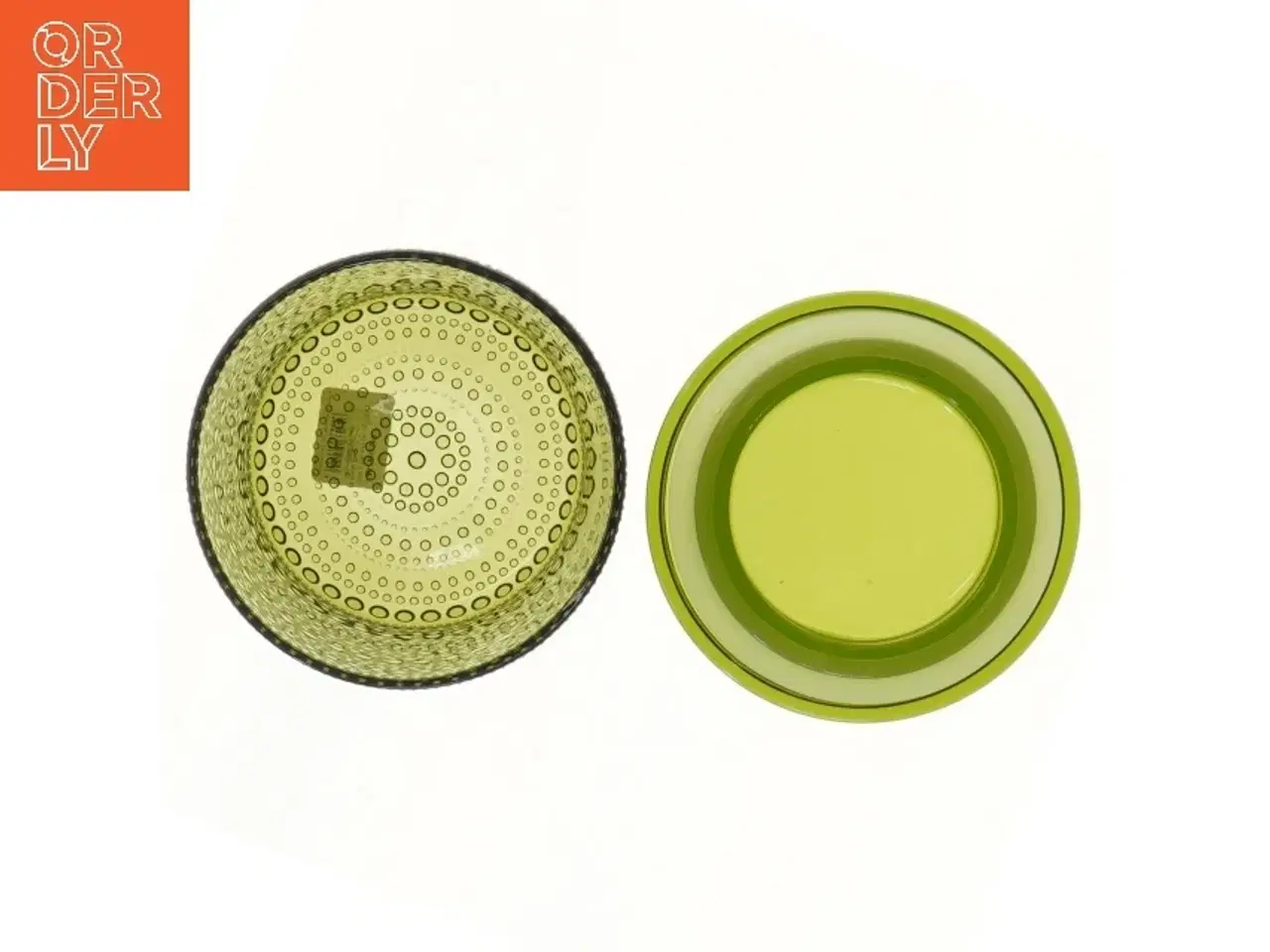 Billede 2 - Grøn glasbeholder med låg fra Iittala (str. Ø 11 cm længde 11 cm)