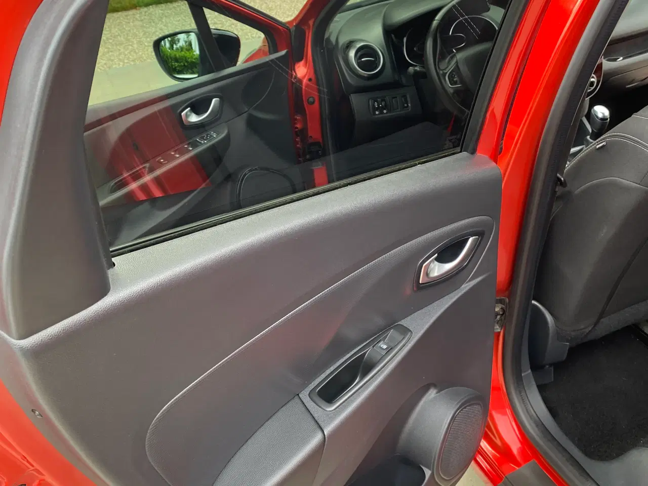Billede 2 - Renault clio sælges