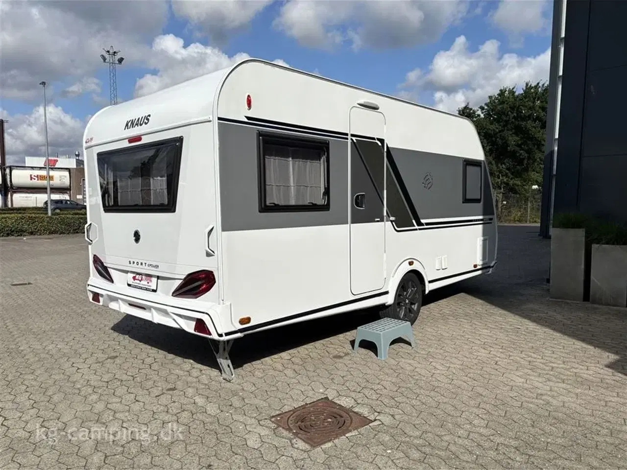 Billede 3 - 2022 - Knaus Sport 450 FU SPORT E POWER SELECTION   Moderne el-drevet campingvogn med Mover og fortelt