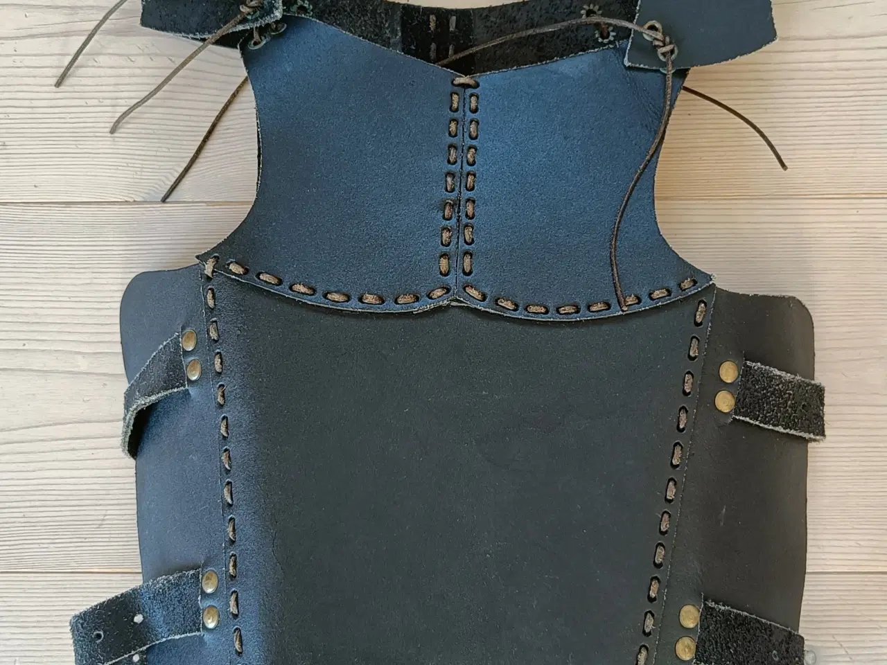 Billede 2 - Rustning bryst skjold i læder