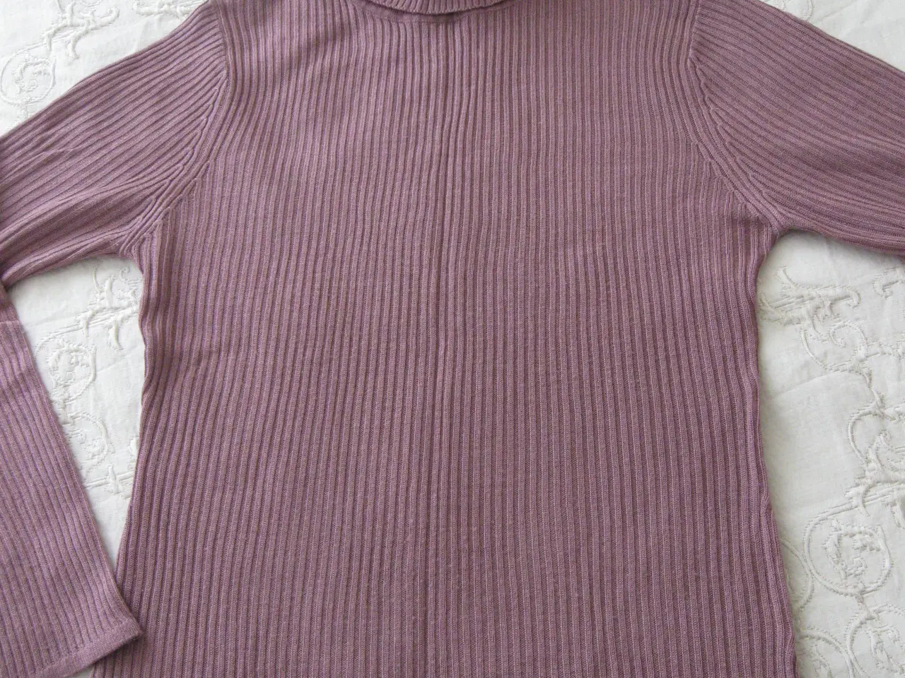 Billede 1 - Strikketrøje