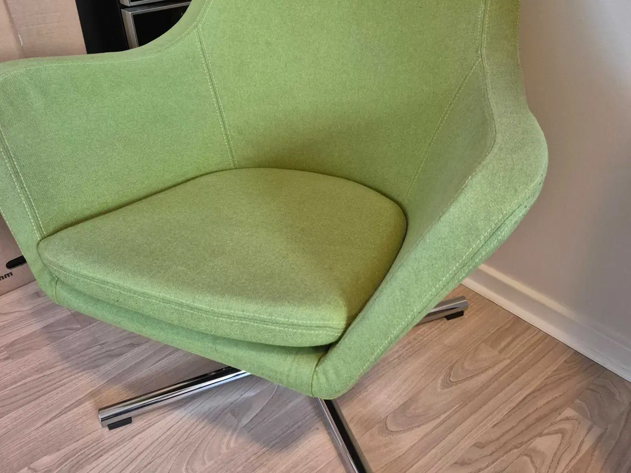 Billede 2 - Lænestol i uldstof