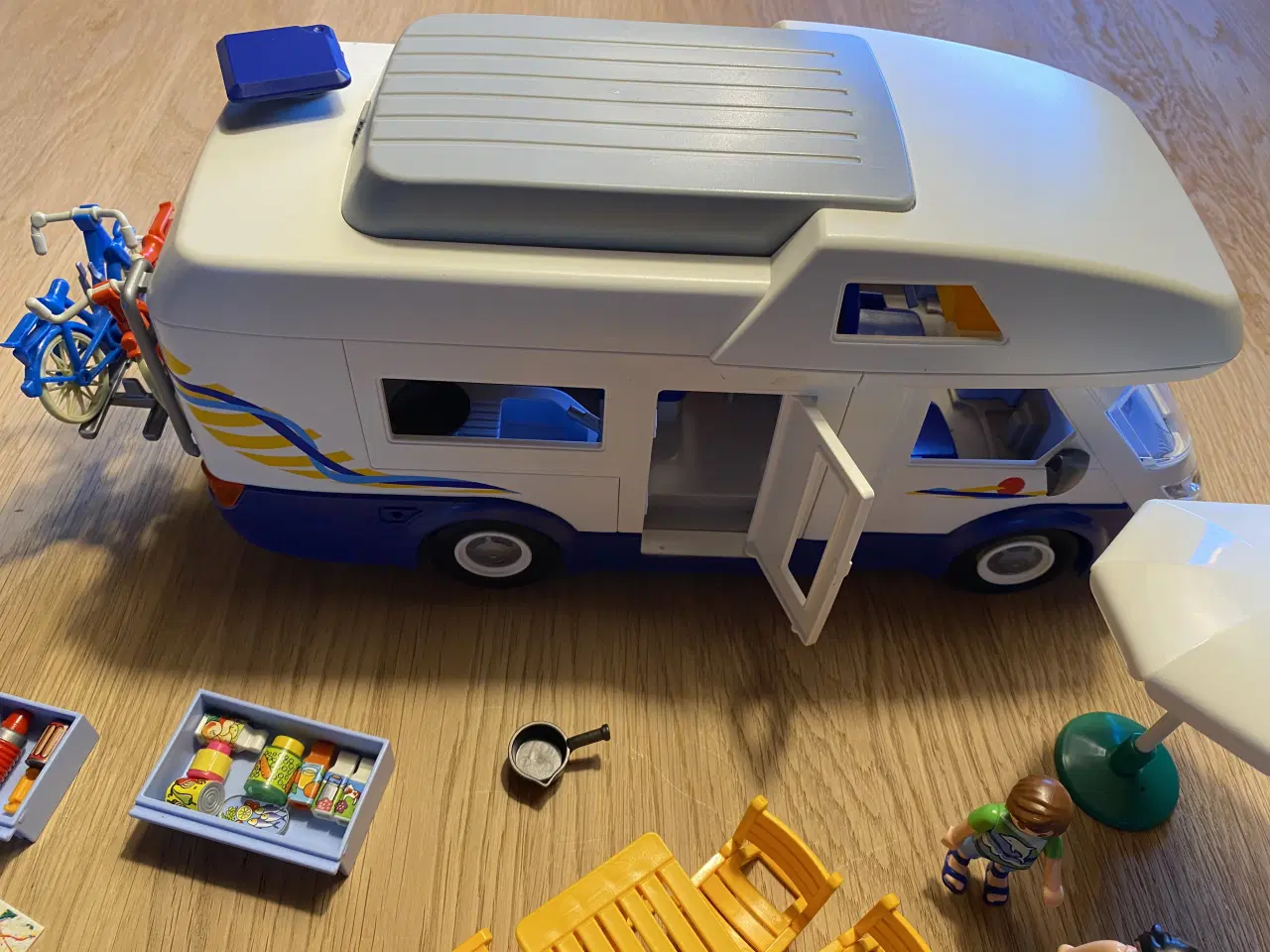 Billede 6 - Playmobil  Autocamper 