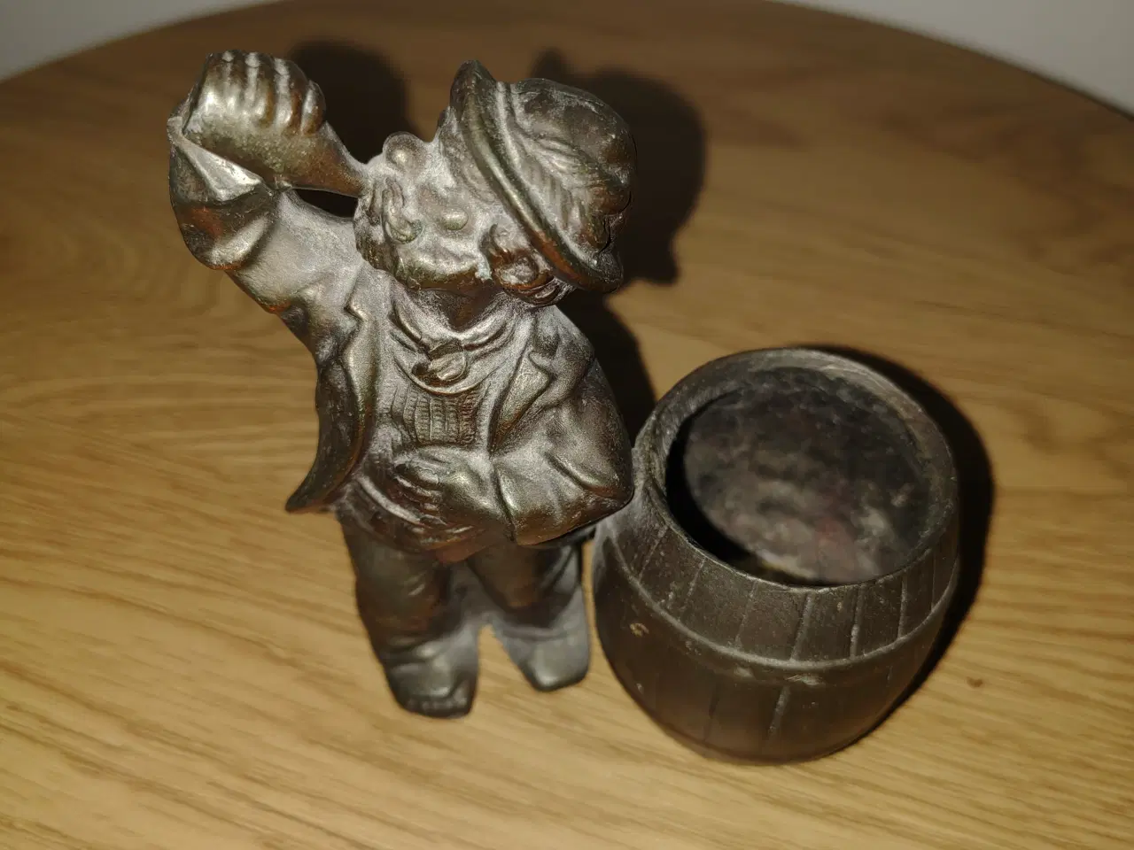 Billede 5 - Den tørstige mand figur