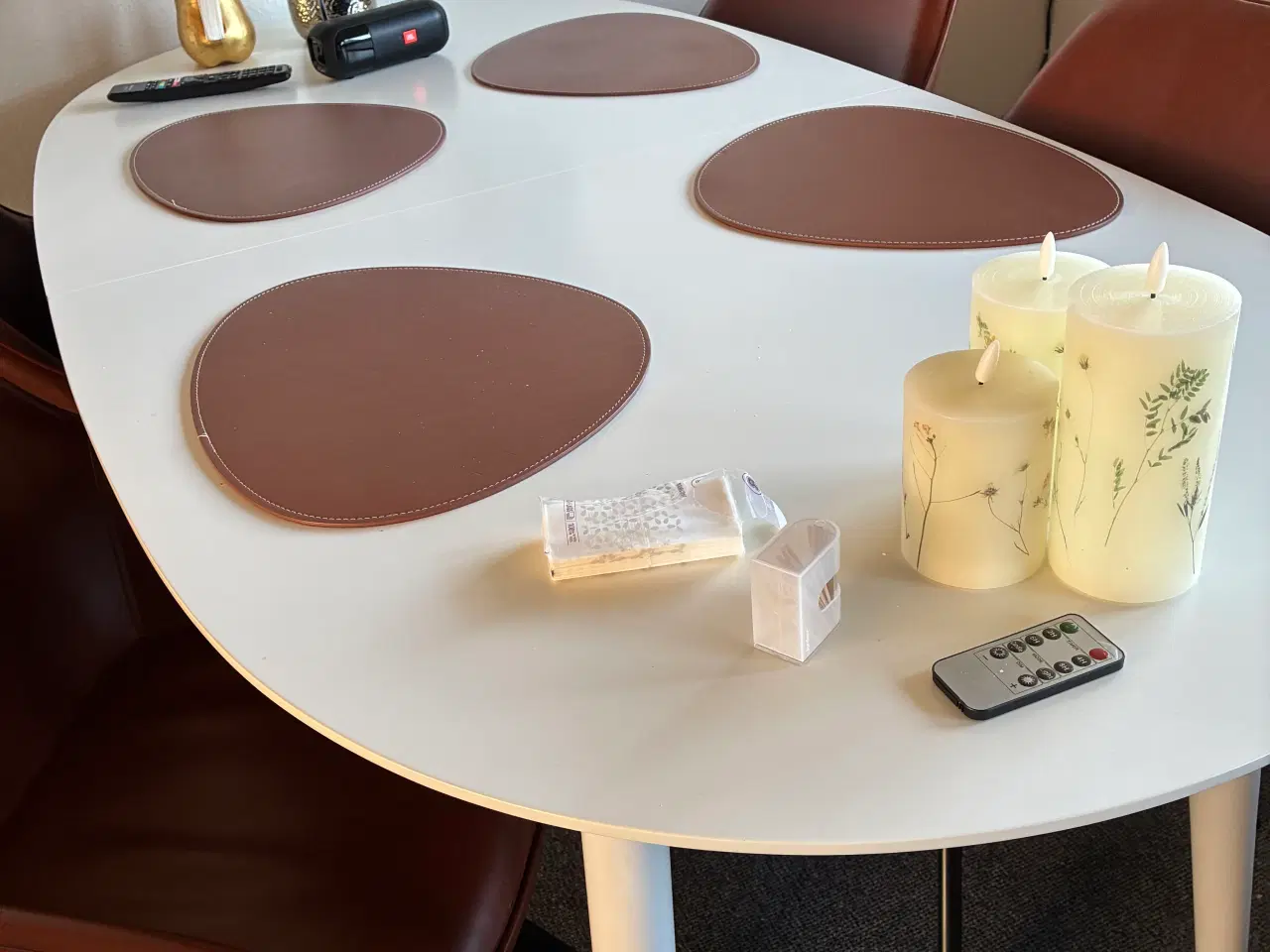 Billede 3 - Spisebord hvis laminat