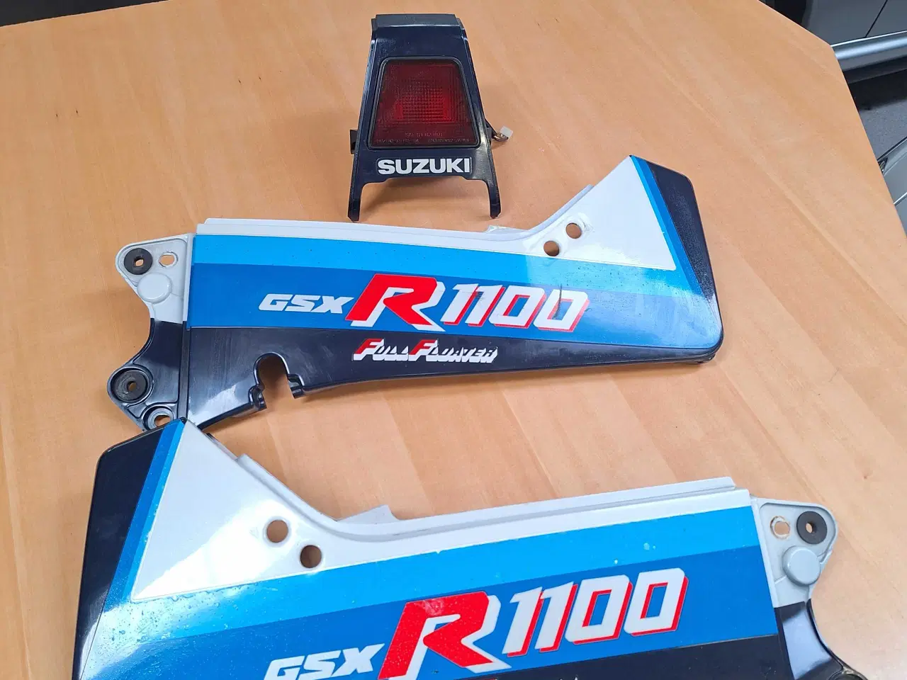 Billede 2 - GSXR 1100 1986 Kåbedele