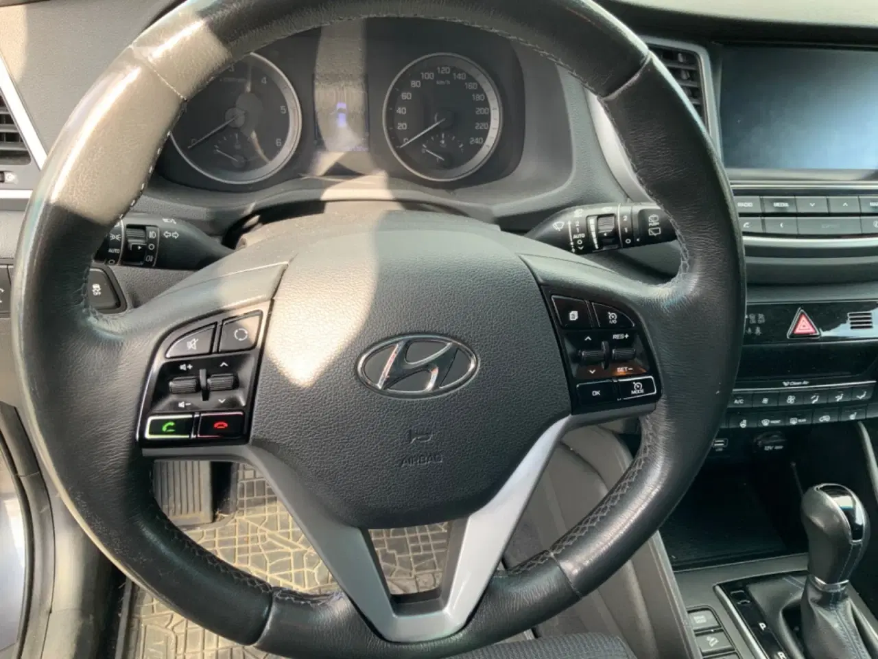 Billede 3 - Hyundai Tucson 1,7 CRDi 141 Premium DCT Van