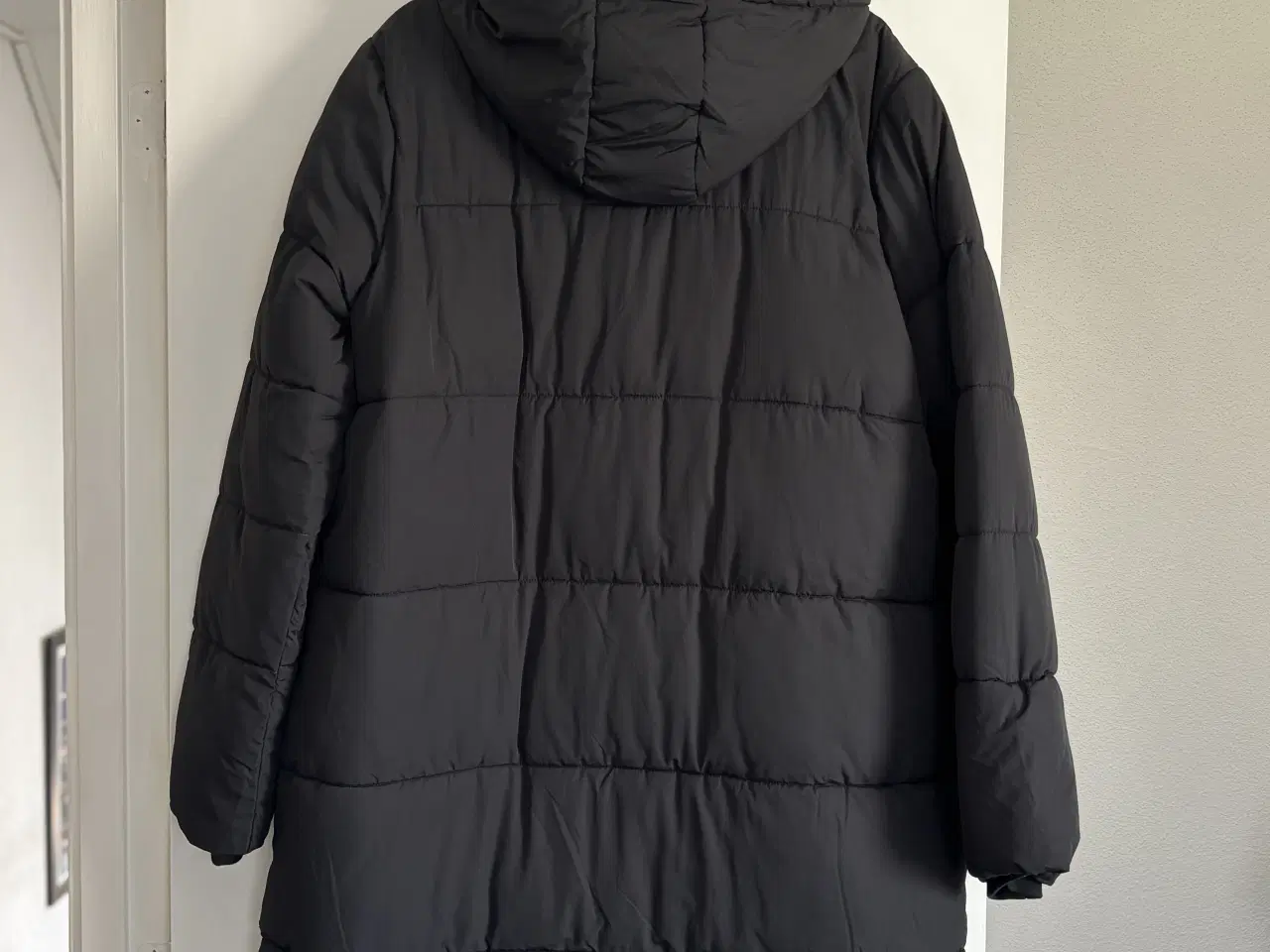 Billede 2 - Lululia STUDIO sort vinterjakke, størrelse XXL