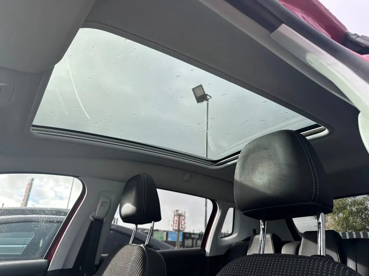 Billede 9 - Peugeot 2008 1,6 BlueHDi 100 Desire Sky