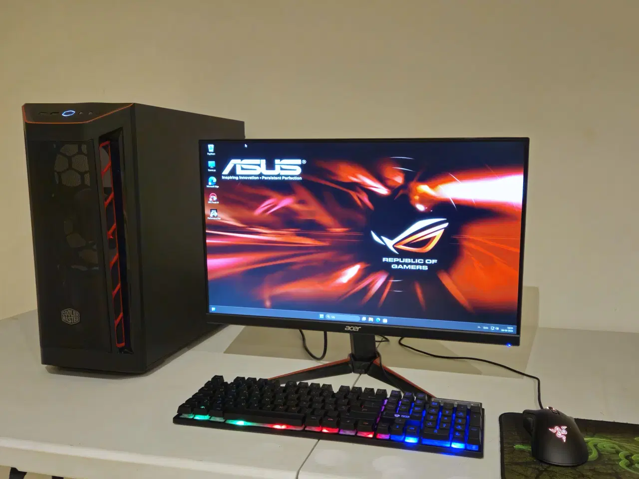 Billede 2 - ASUS RGB Gamer Pc+24" Nitro Gamer Skærm