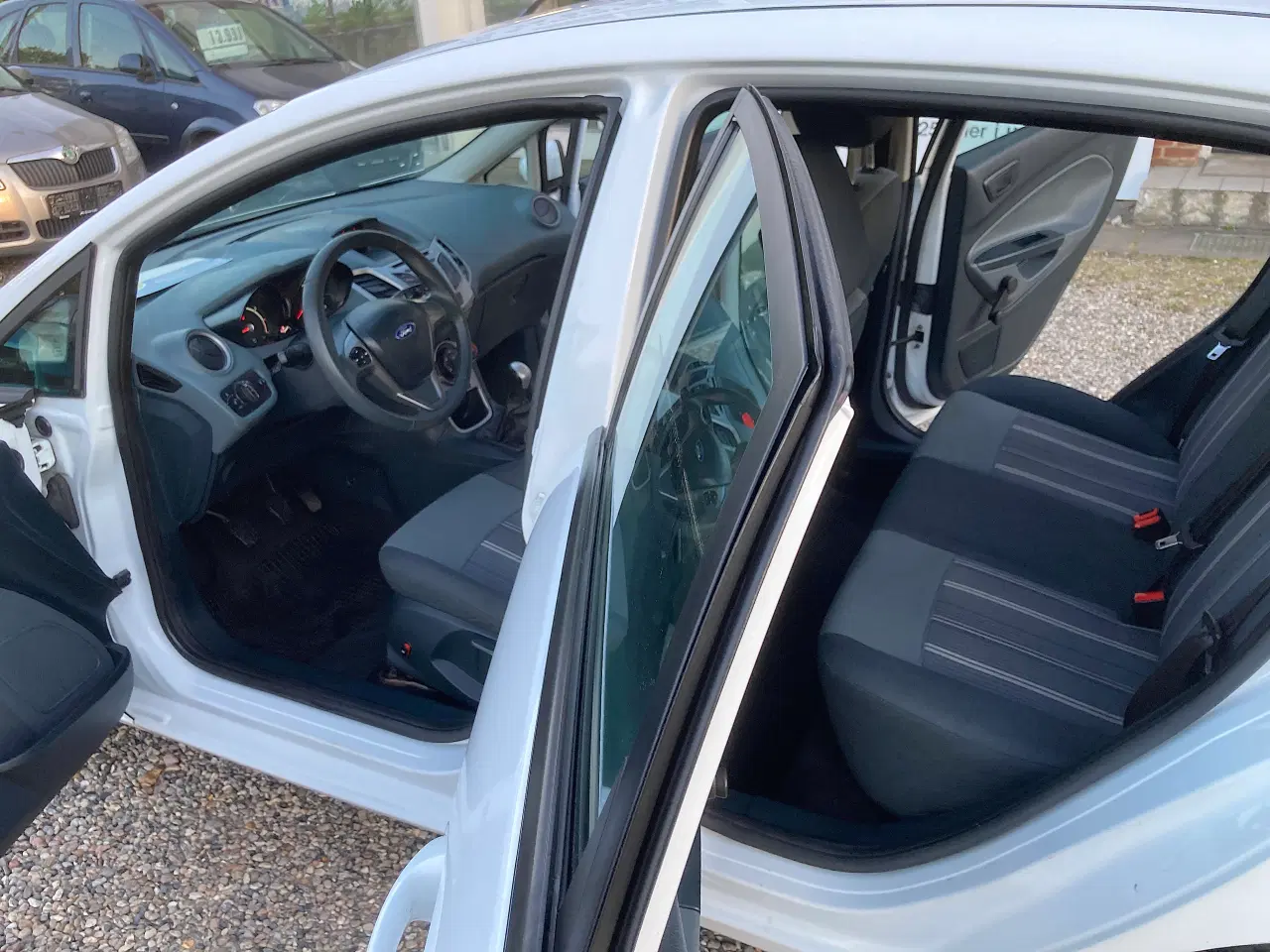Billede 15 - Ford Fiesta Nysyn Lav km meget pæn