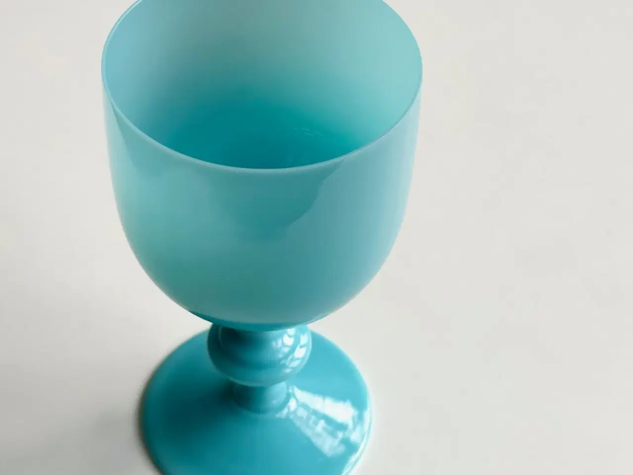 Billede 3 - Vinglas, turkis opalineglas