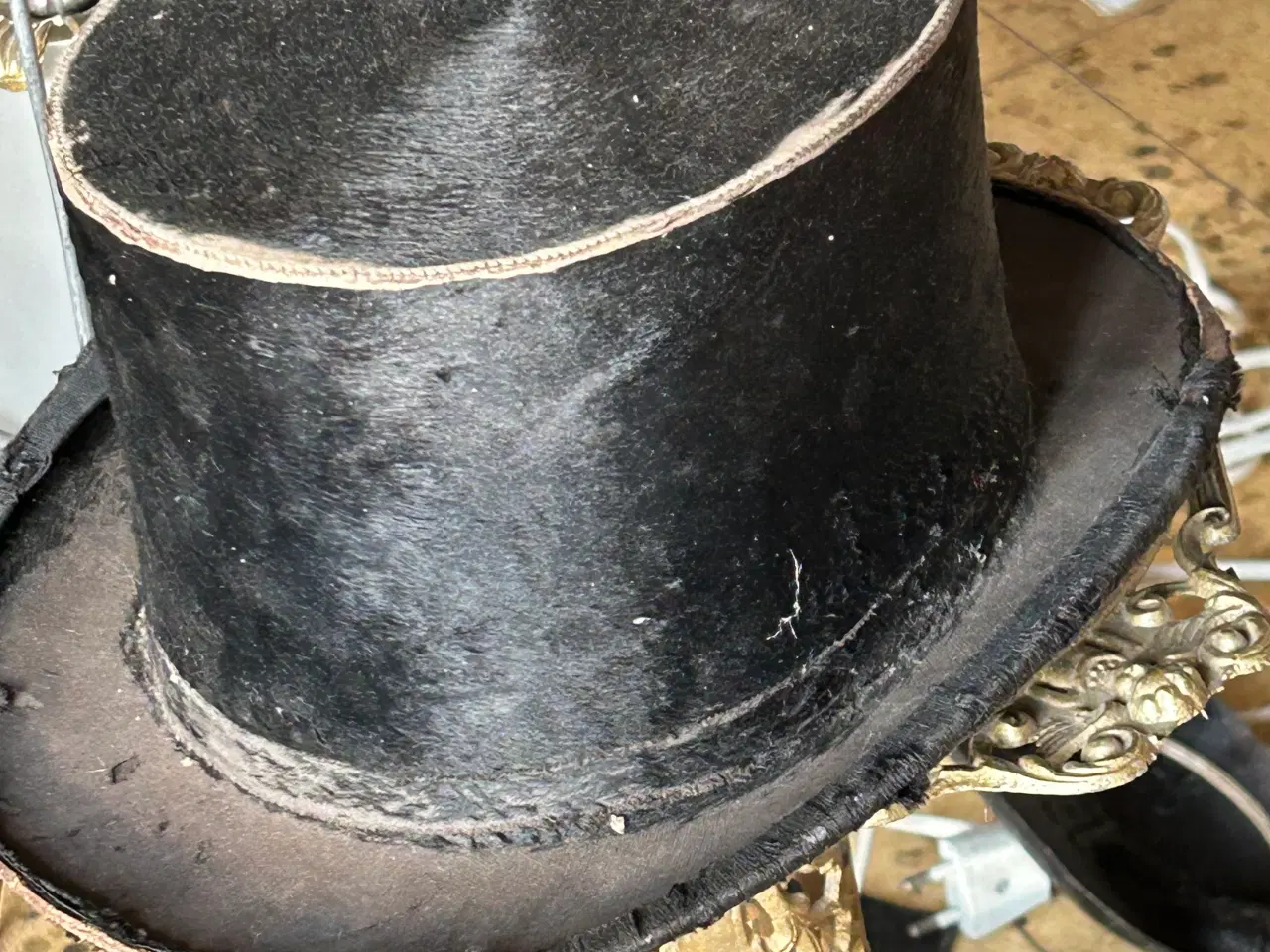 Billede 1 - Høj hat