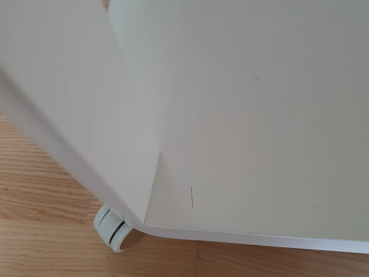 Billede 2 - IKEA 'TINGBY' sidebord med hjul