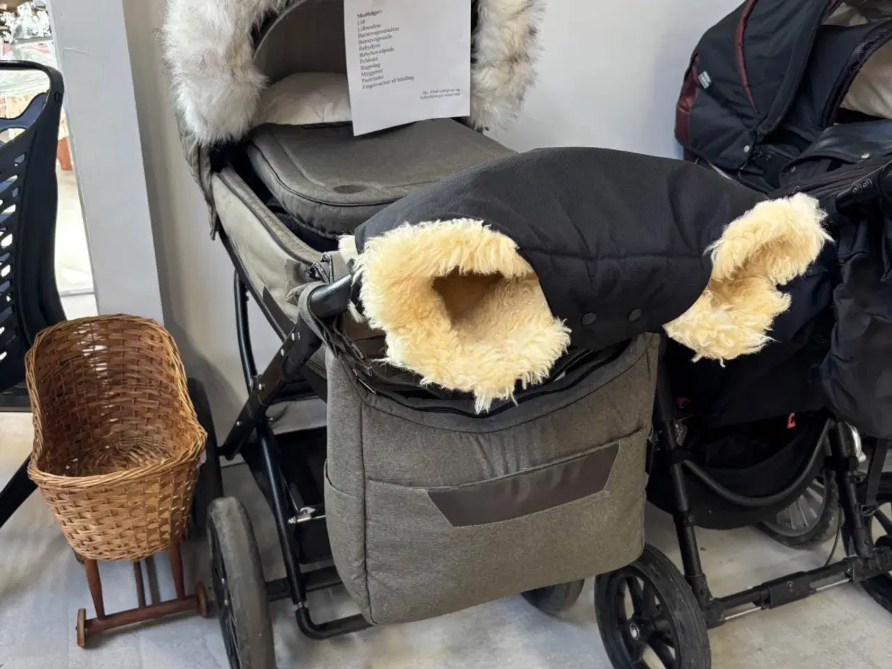 Billede 1 - Storkke barnevogn