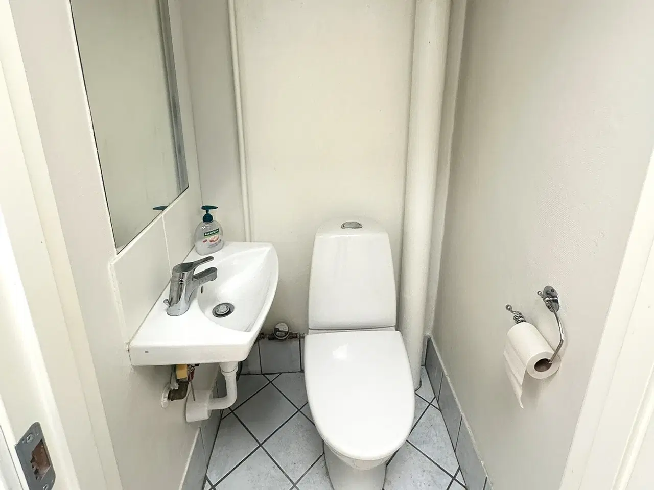 Billede 10 - Moderniseret klinik- eller butikslejemål i Vestbyen