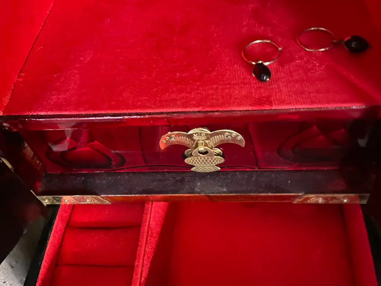 Billede 3 - Kinesisk smykkeskrin smykkeskab