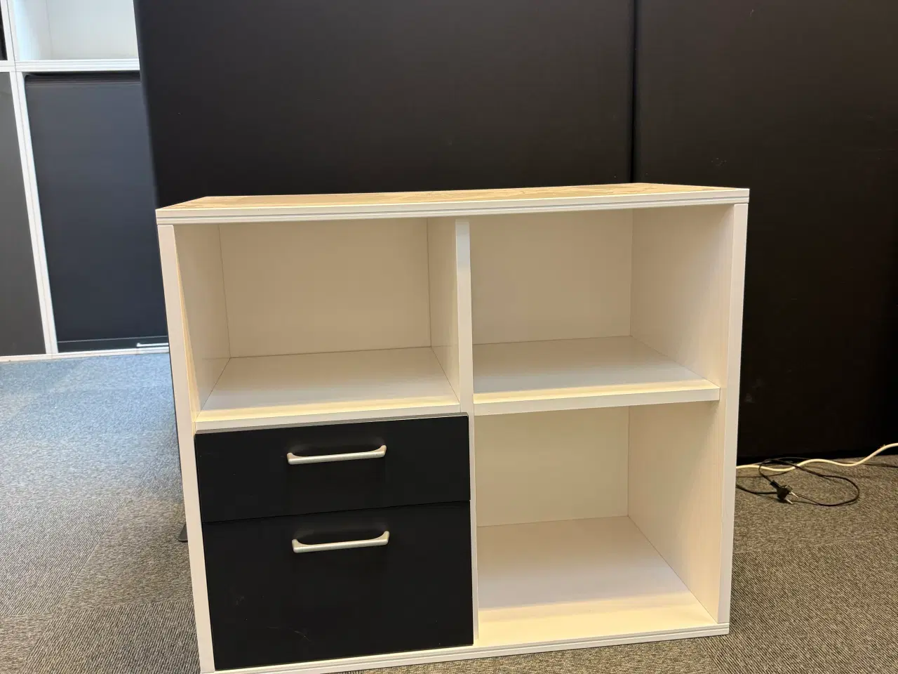 Billede 1 - Sidebord eller reol, ca. 68 høj