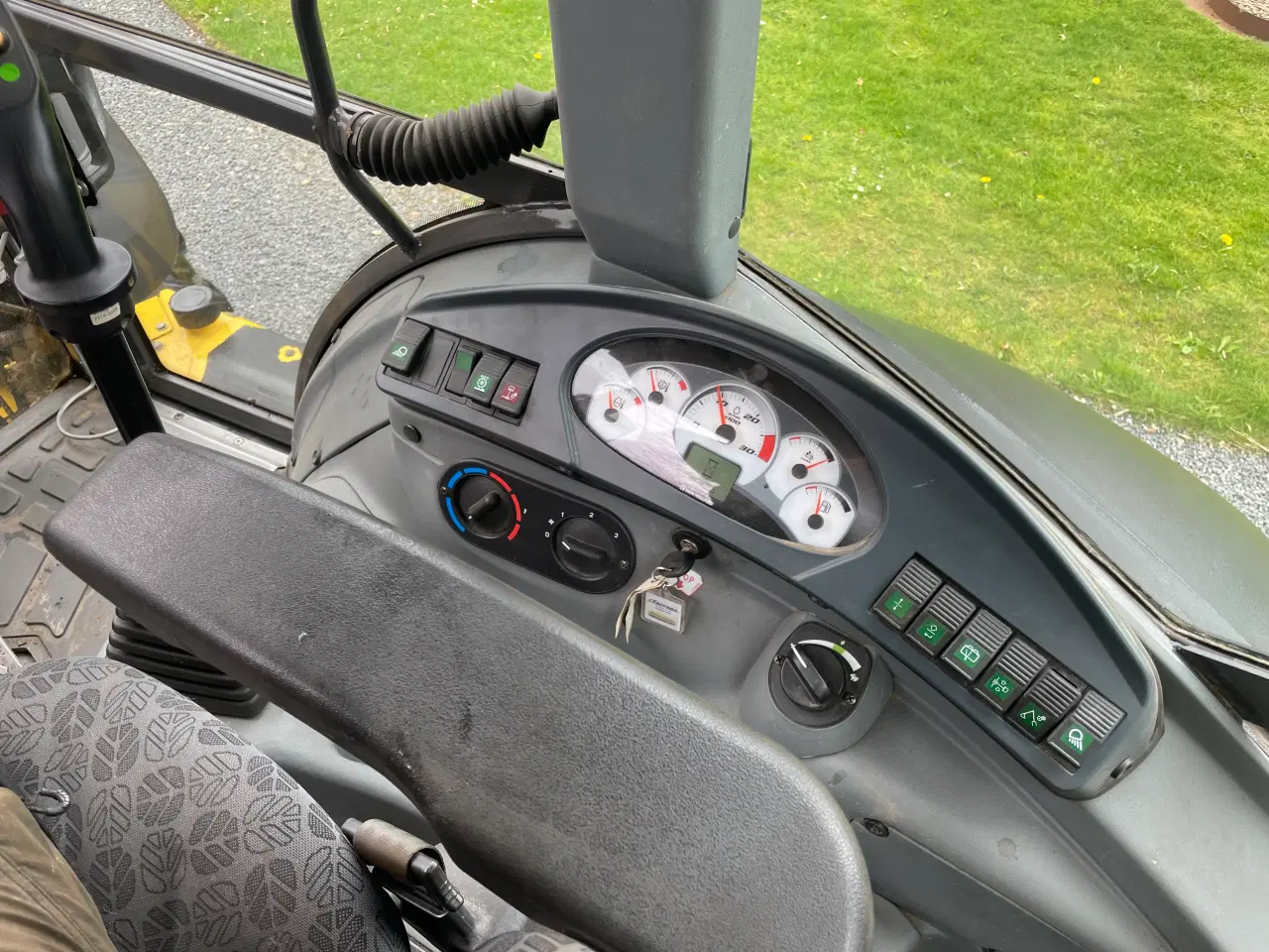 Billede 10 - New Holland B115C