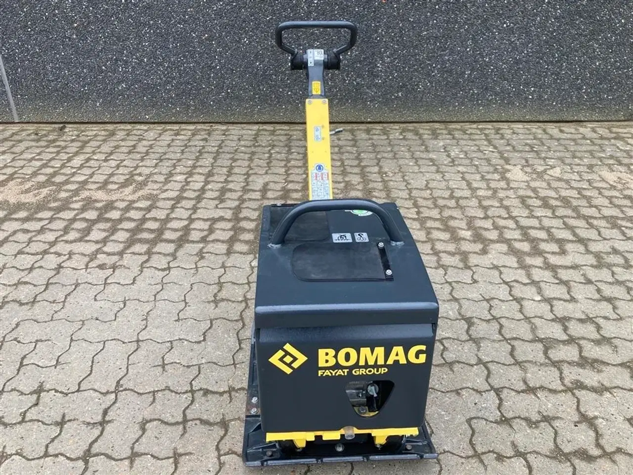 Billede 12 - Bomag BPR 25/50 Regulering af vibrator og motoromdrejninger fra håndtag