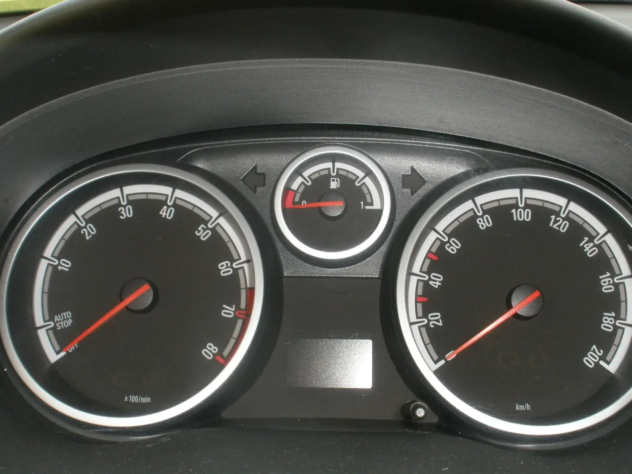 Billede 4 - Opel Corsa 1,2I 5 dørs