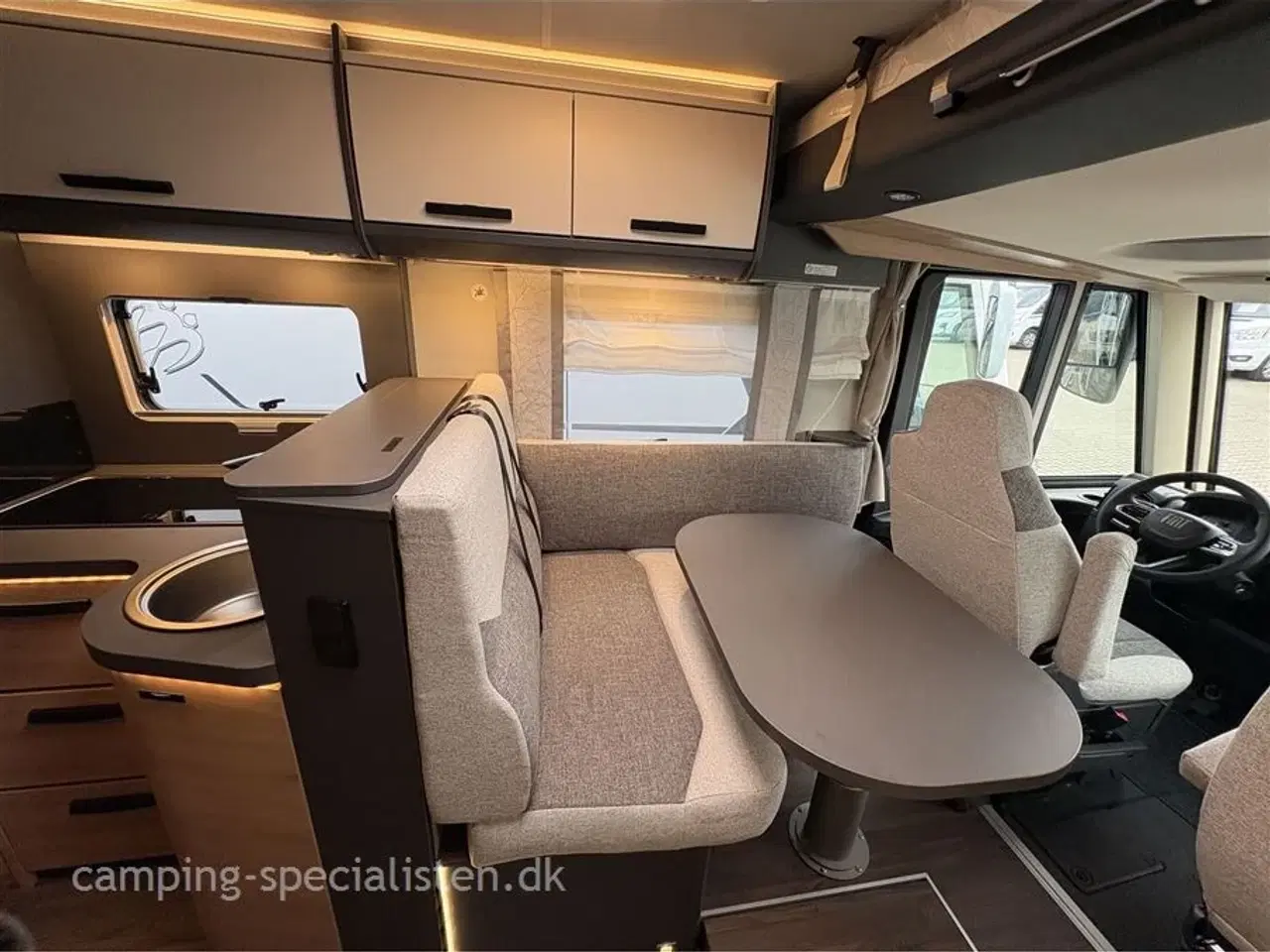 Billede 10 - 2026 - Knaus L!VE I 700 MEG Nyhed Knaus L!VE I 700 MEG 2026 med helt nyt interiør - kan ses nu hos Camping-Specialisten