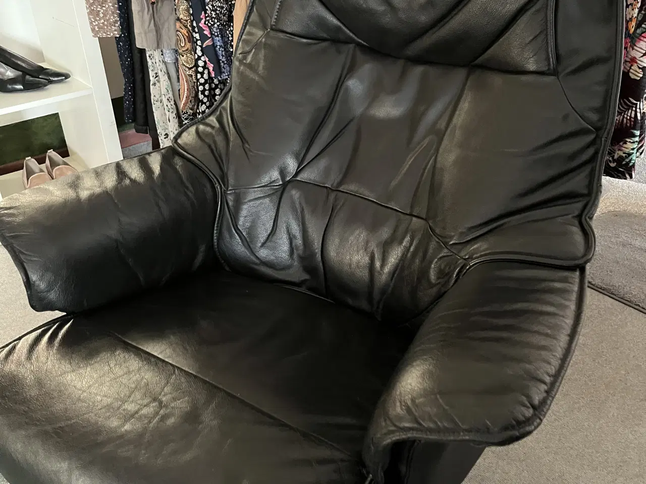 Billede 2 - Læderstol sort læder med vippefunktion