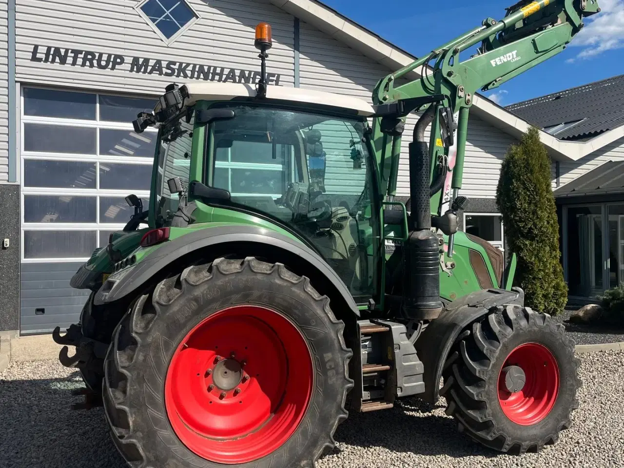 Billede 24 - Fendt 313 VARIO Med frontlift og frontlæsser